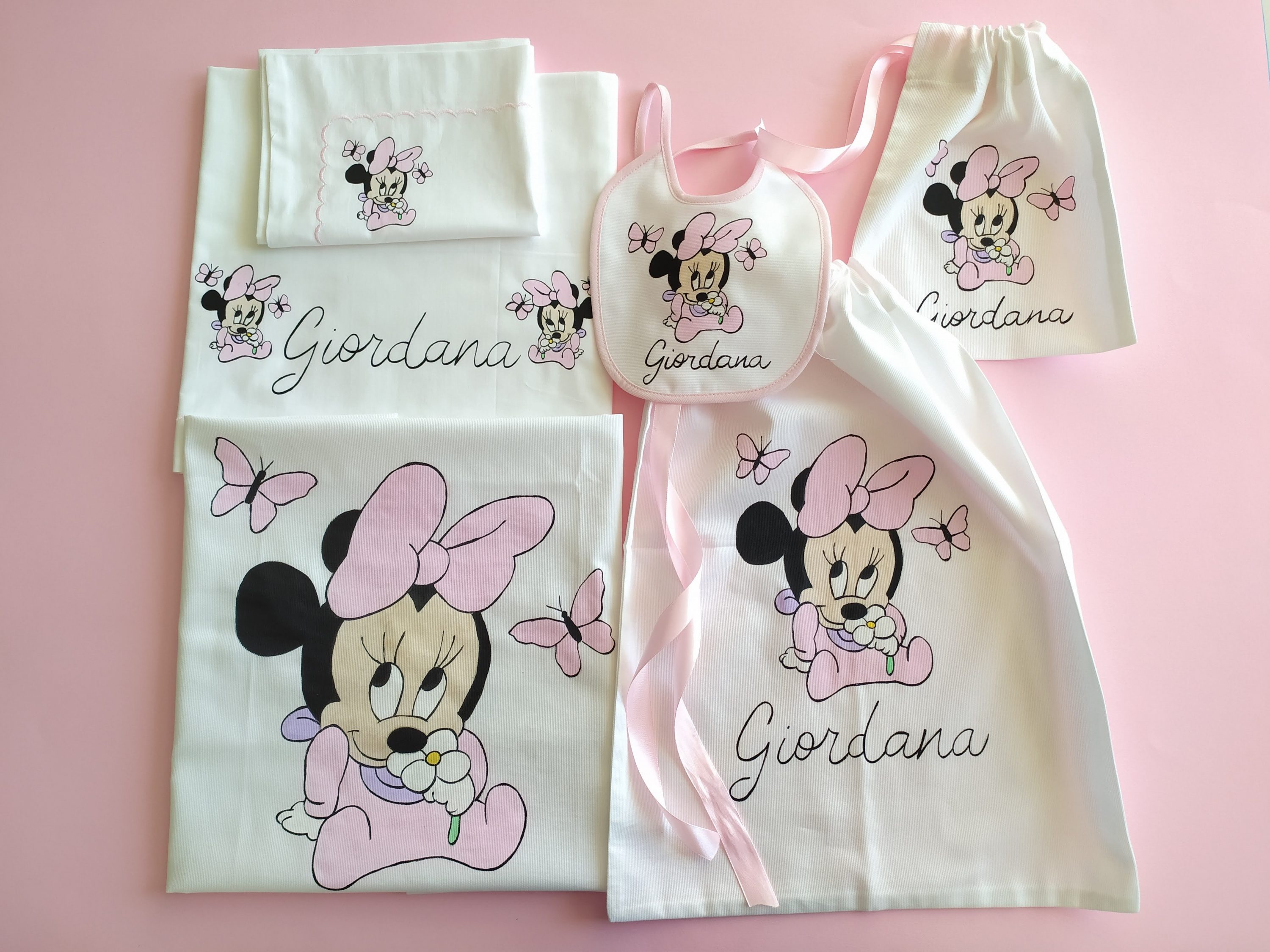 Corredino dormi e mangia Minnie farfalle