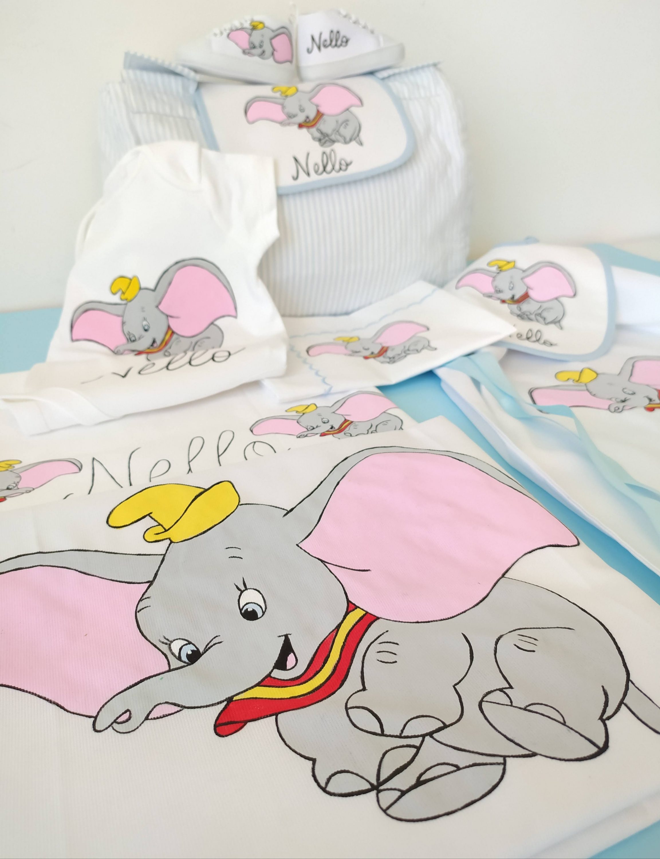 Coordinato neonato prima nascita Dumbo vola 1